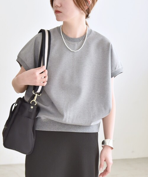 quaranciel(カランシエル)の「quaranciel:〈洗濯機可能〉ライト ポンチ コンパクト フレンチスリーブ TEE(Tシャツ/カットソー・レディース・ライトグレー/オフホワイト/カーキ・ONE SIZE)」の12枚目の写真