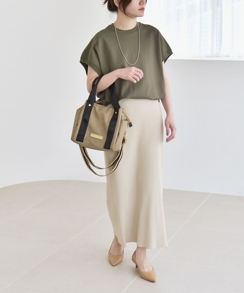 quaranciel(カランシエル)の「quaranciel:〈洗濯機可能〉ライト ポンチ コンパクト フレンチスリーブ TEE(Tシャツ/カットソー・レディース・ライトグレー/オフホワイト/カーキ・ONE SIZE)」の9枚目の写真