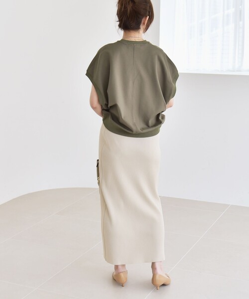 quaranciel(カランシエル)の「quaranciel:〈洗濯機可能〉ライト ポンチ コンパクト フレンチスリーブ TEE(Tシャツ/カットソー・レディース・ライトグレー/オフホワイト/カーキ・ONE SIZE)」の8枚目の写真