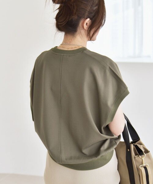 quaranciel(カランシエル)の「quaranciel:〈洗濯機可能〉ライト ポンチ コンパクト フレンチスリーブ TEE(Tシャツ/カットソー・レディース・ライトグレー/オフホワイト/カーキ・ONE SIZE)」の5枚目の写真