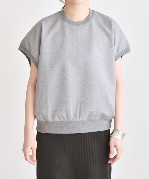 quaranciel(カランシエル)の「〈洗濯機可能〉ライト ポンチ コンパクト フレンチスリーブ TEE(Tシャツ/カットソー・レディース・ライトグレー/オフホワイト/カーキ・ONE SIZE)」の8枚目の写真