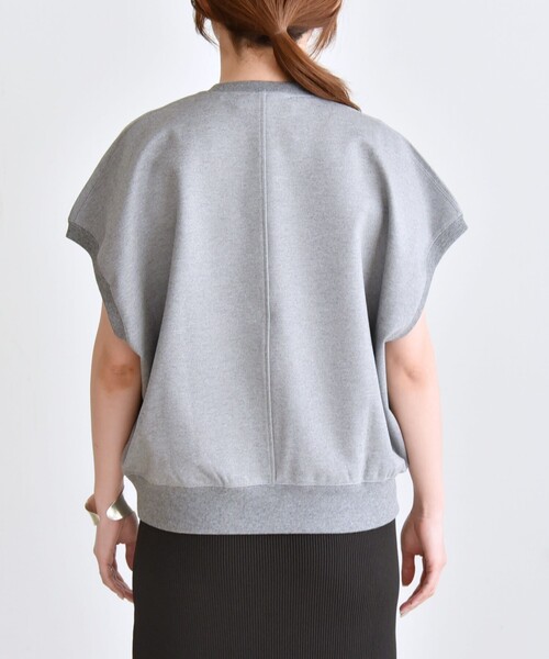 quaranciel(カランシエル)の「〈洗濯機可能〉ライト ポンチ コンパクト フレンチスリーブ TEE(Tシャツ/カットソー・レディース・ライトグレー/オフホワイト/カーキ・ONE SIZE)」の6枚目の写真