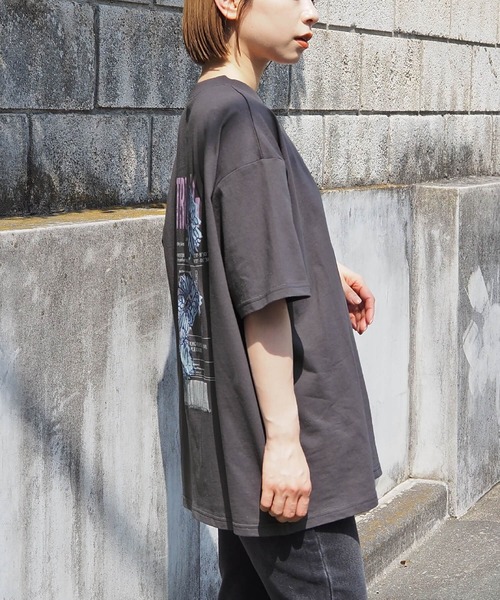 tiptop(ティップトップ)の「カラフルフラワーBIGTシャツ(Tシャツ/カットソー・レディース・スミクロ/オフホワイト/ホワイト系その他/ブラック系その他・FREE)」の21枚目の写真