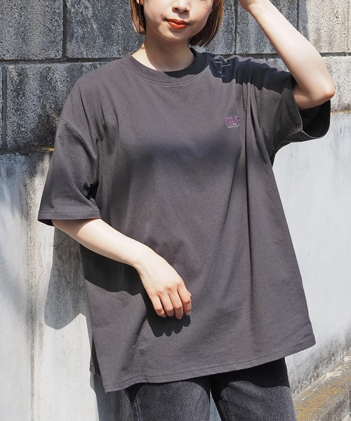 tiptop(ティップトップ)の「カラフルフラワーBIGTシャツ(Tシャツ/カットソー・レディース・スミクロ/オフホワイト/ホワイト系その他/ブラック系その他・FREE)」の18枚目の写真