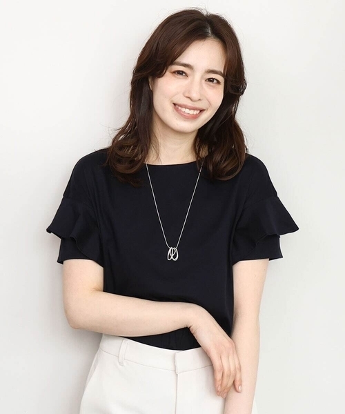 OFUON le MK(オフオンルエムケー)の「フリルデザインスリーブカットソー/接触冷感/洗える/WEB限定サイズあり(Tシャツ/カットソー・レディース・ホワイト/ネイビー・36/38)」の2枚目の写真