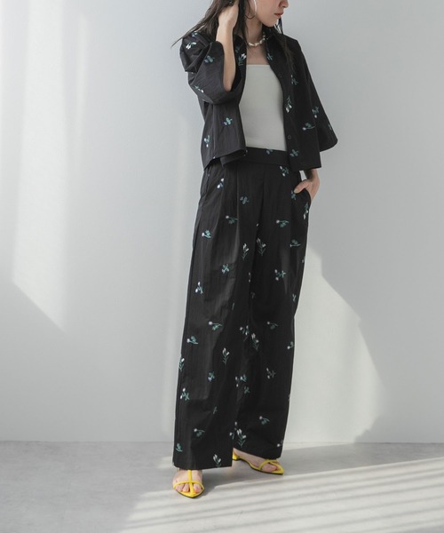 bohmal(ボマール)の「タフタ刺繍ハーフスリーブブラウス(シャツ/ブラウス・レディース・アイボリー/ブラック・MEDIUM)」の3枚目の写真