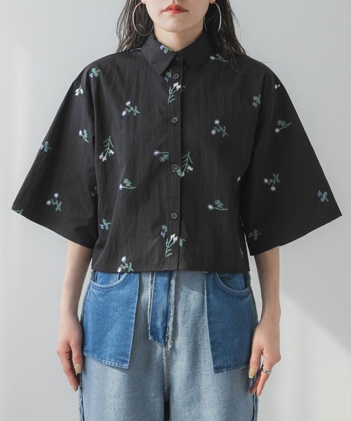 bohmal(ボマール)の「タフタ刺繍ハーフスリーブブラウス(シャツ/ブラウス・レディース・アイボリー/ブラック・MEDIUM)」の11枚目の写真