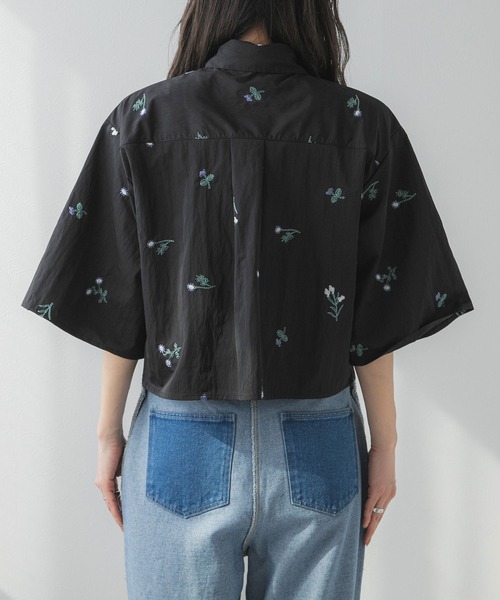 bohmal(ボマール)の「タフタ刺繍ハーフスリーブブラウス(シャツ/ブラウス・レディース・アイボリー/ブラック・MEDIUM)」の12枚目の写真