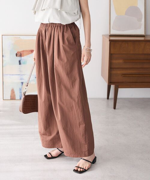 CRAFT STANDARD BOUTIQUE（クラフトスタンダードブティック）の「コクーンカラーナイロンパンツ（その他パンツ・レディース・チャコールグレー/ブラウン/アイボリー・FREE）」の20枚目の写真