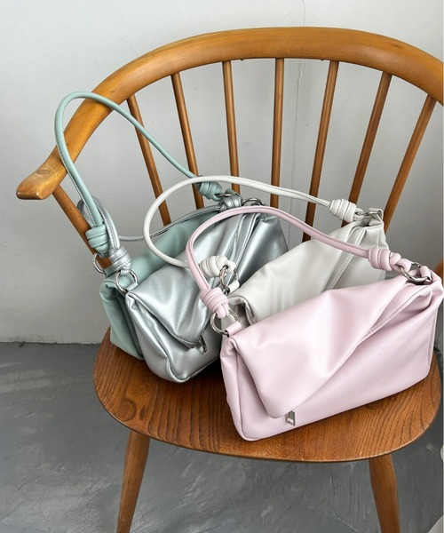 Olu.(オルドット)の「フラップデザインハンドバッグ(ハンドバッグ・レディース・アイボリー/シルバー/ミント/ピンク・FREE)」の13枚目の写真