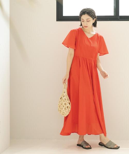 セール】Vネックフィット＆フレアドレス/オーガニックコットン混【洗濯