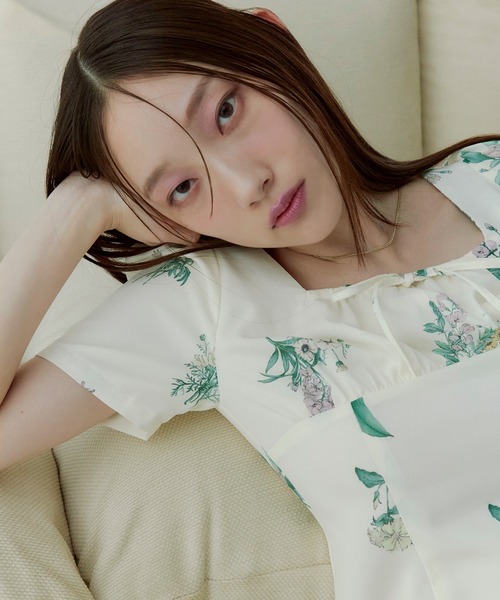EIMY ISTOIRE（エイミーイストワール）の「ボタニカルフラワーハーフスリーブワンピース（ワンピース・レディース・アイボリー/サックスブルー/ブラック・S/M）」の19枚目の写真