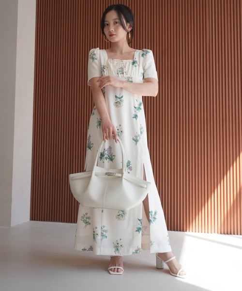 maison de soil ミディアムフラワーハーフスリーブワンピース maison de soil ミディアムフラワーハーフスリーブワンピース