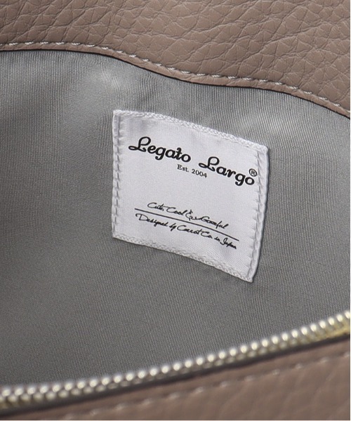 Legato Largo(レガートラルゴ)の「Legato Largo レトロシボ ショルダー(ショルダーバッグ・レディース・ダークブラウン/チェリーレッド/ブラック/ライトベージュ/ブルー・FREE)」の13枚目の写真