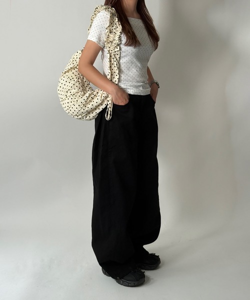 by muni:r（バイ ムニール）の「【着用動画あり・2色・2サイズ展開】サイドスリットスナップパンツ（その他パンツ・レディース・ブラック/ベージュ・SMALL/MEDIUM）」の16枚目の写真