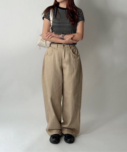 by muni:r（バイ ムニール）の「【着用動画あり・2色・2サイズ展開】サイドスリットスナップパンツ（その他パンツ・レディース・ブラック/ベージュ・SMALL/MEDIUM）」の11枚目の写真