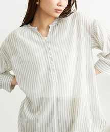 シャリ感シアー素材多ボタンチュニック
