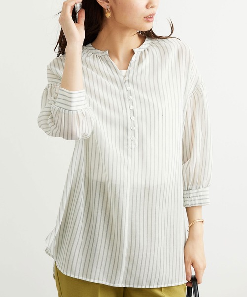 BELLUNA PLUS（ベルーナ）の「シャリ感シアー素材多ボタンチュニック（チュニック・レディース・ブラック系その他/ブルー系その他/ホワイト系その他・MEDIUM/LARGE/X-LARGE）」の16枚目の写真