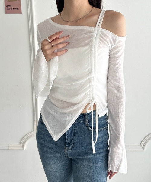 wears(ウェアーズ)の「ワンオフショルダー サイドギャザー袖フリルトップス(Tシャツ/カットソー・レディース・グレー/ブラック/ホワイト・FREE)」の5枚目の写真