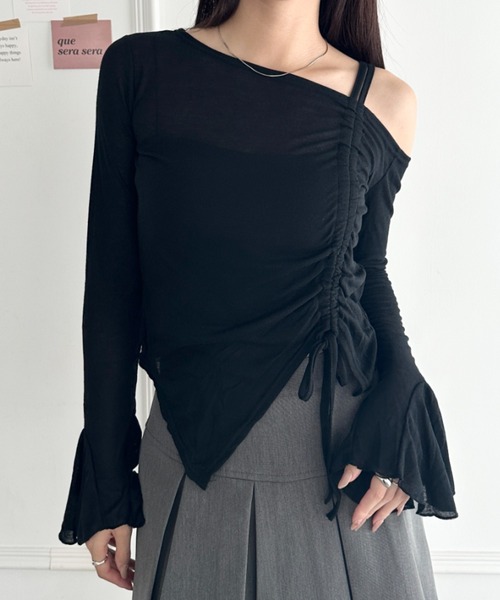 wears(ウェアーズ)の「ワンオフショルダー サイドギャザー袖フリルトップス(Tシャツ/カットソー・レディース・グレー/ブラック/ホワイト・FREE)」の12枚目の写真