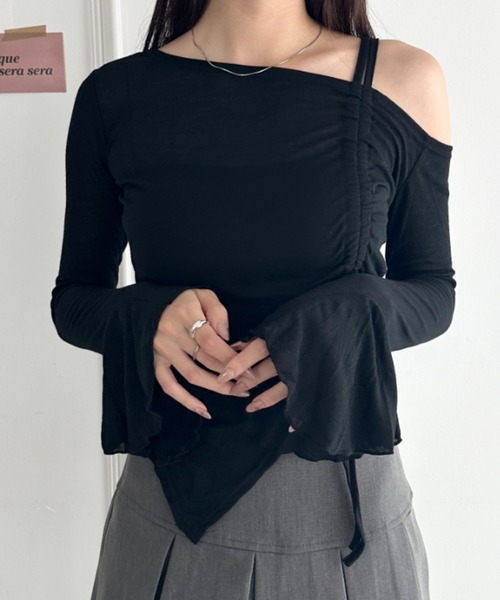 wears(ウェアーズ)の「ワンオフショルダー サイドギャザー袖フリルトップス(Tシャツ/カットソー・レディース・グレー/ブラック/ホワイト・FREE)」の14枚目の写真