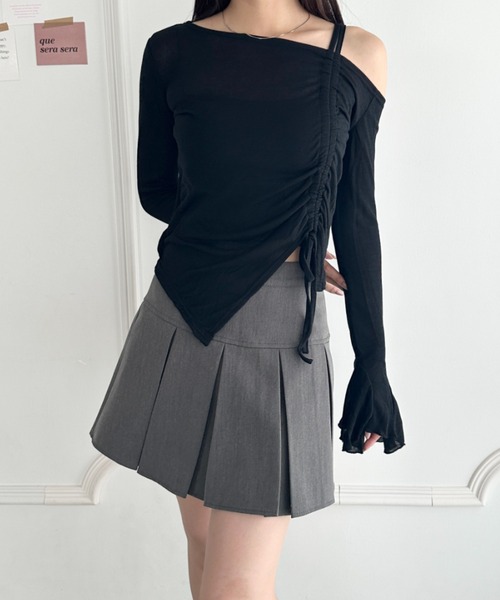 wears(ウェアーズ)の「ワンオフショルダー サイドギャザー袖フリルトップス(Tシャツ/カットソー・レディース・グレー/ブラック/ホワイト・FREE)」の18枚目の写真