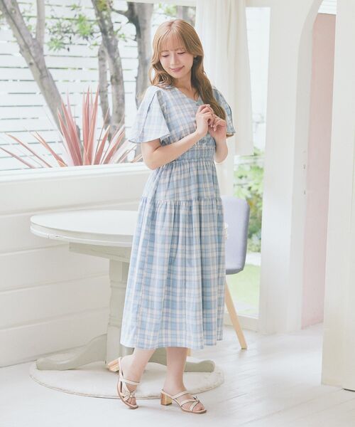 Areeam(アリーム)の「スリットスリーブチェックワンピース(ワンピース・レディース・ライトブルー/レッド・FREE)」の15枚目の写真