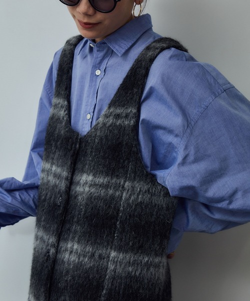 SALON adam et rope'(サロン アダム エ ロペ)の「BALLIシャギーミニジャンパースカート(ジャンパースカート・レディース・グレー系その他/イエロー系その他・FREE)」の20枚目の写真