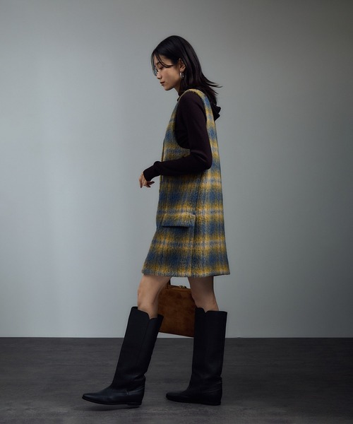 SALON adam et rope'(サロン アダム エ ロペ)の「BALLIシャギーミニジャンパースカート(ジャンパースカート・レディース・グレー系その他/イエロー系その他・FREE)」の22枚目の写真