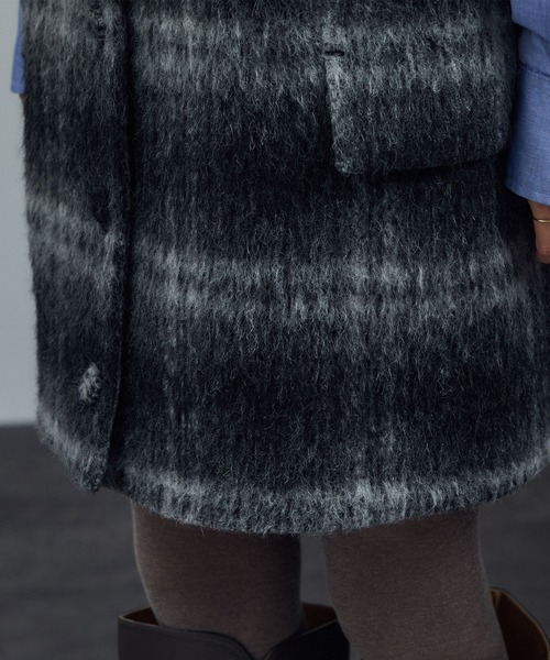 SALON adam et rope'(サロン アダム エ ロペ)の「BALLIシャギーミニジャンパースカート(ジャンパースカート・レディース・グレー系その他/イエロー系その他・FREE)」の11枚目の写真