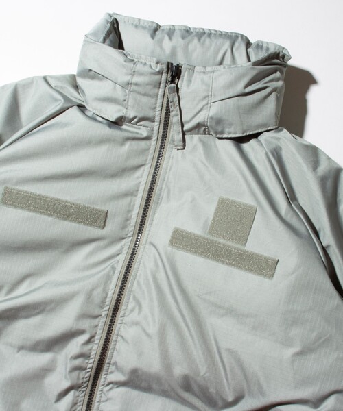 TAION（タイオン）の「【累計販売数4千枚/UNISEX/4サイズ展開】TAION LEVEL7 ミリタリーダウンジャケット（ダウンジャケット/コート・メンズ・チャコールグレー/セージグリーン/ベージュ/ブラック・XL/L/M/S）」の5枚目の写真