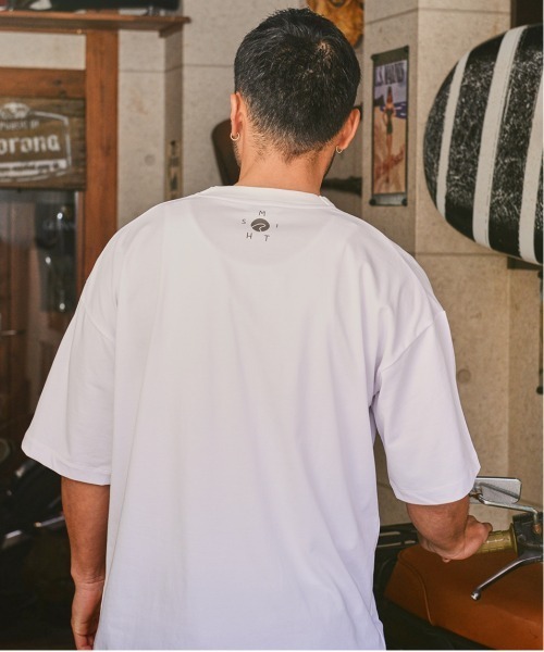 Sunny Smith(サニースミス)の「へビーオンス Cool Smith ワッペン 半袖Tシャツ(Tシャツ/カットソー・メンズ・チャコール/オフホワイト/ネイビー・LARGE/MEDIUM)」の7枚目の写真