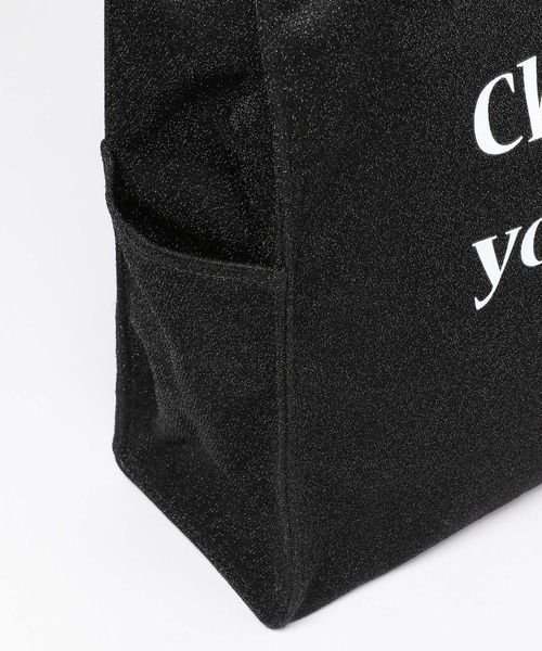 GLOBAL WORK（グローバルワーク）の「推しごとマルチWAYラメZIPトート/572599（トートバッグ・レディース・ブラック/オフホワイト/パープル系その他2/ライトグレー・FREE）」の6枚目の写真