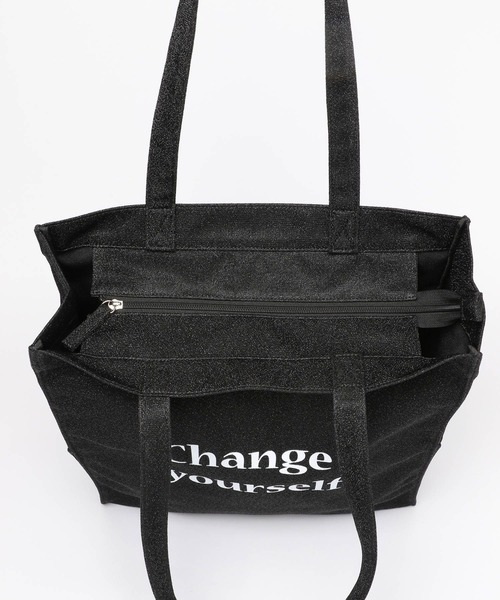 GLOBAL WORK（グローバルワーク）の「推しごとマルチWAYラメZIPトート/572599（トートバッグ・レディース・ブラック/オフホワイト/パープル系その他2/ライトグレー・FREE）」の8枚目の写真