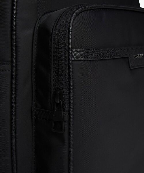 TOMMY HILFIGER（トミーヒルフィガー）の「リプリーブバックパック（バックパック/リュック・メンズ・ベージュ/ブラック・FREE）」の4枚目の写真