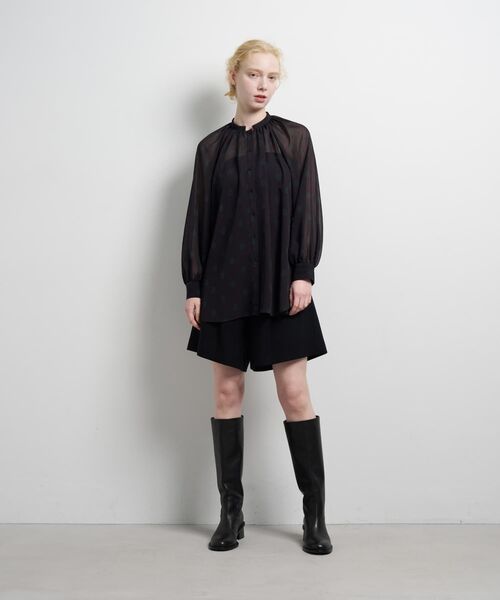LANVIN en Bleu(ランバンオンブルー)の「Art DECO 100e ブラウス(シャツ/ブラウス・レディース・ボルドー・38)」の2枚目の写真