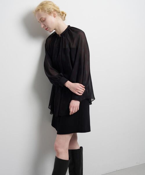 LANVIN en Bleu(ランバンオンブルー)の「Art DECO 100e ブラウス(シャツ/ブラウス・レディース・ボルドー・38)」の6枚目の写真
