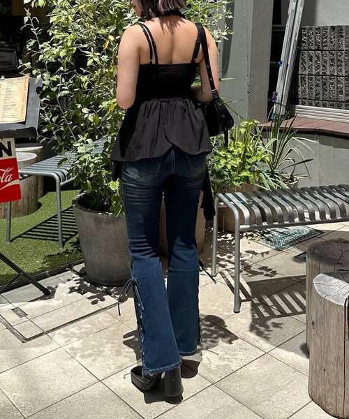 Another Branch olive des olive(アナザーブランチオリーブデオリーブ)の「サイドレースUPセミフレアデニム(デニムパンツ・レディース・ブラック/ケミカルウォッシュ/インディゴブルー/その他・MEDIUM/SMALL)」の8枚目の写真