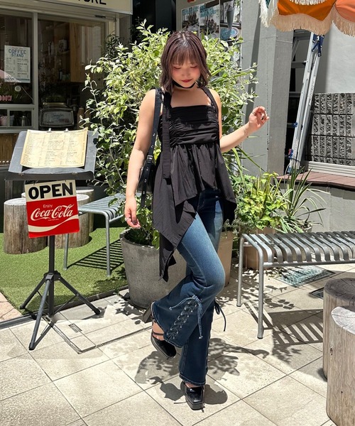 Another Branch olive des olive(アナザーブランチオリーブデオリーブ)の「サイドレースUPセミフレアデニム(デニムパンツ・レディース・ブラック/ケミカルウォッシュ/インディゴブルー/その他・MEDIUM/SMALL)」の9枚目の写真