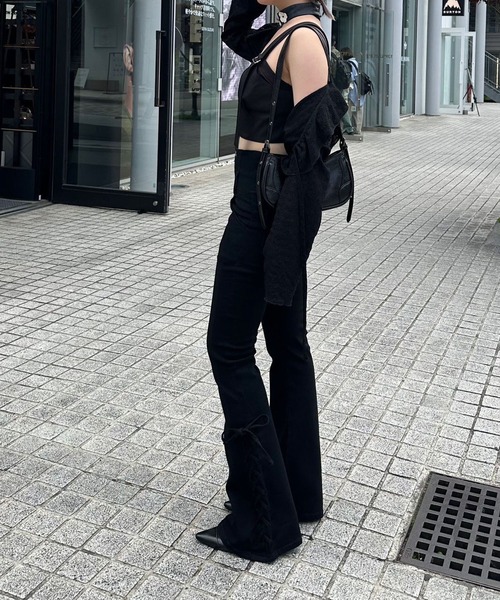 Another Branch olive des olive(アナザーブランチオリーブデオリーブ)の「サイドレースUPセミフレアデニム(デニムパンツ・レディース・ブラック/ケミカルウォッシュ/インディゴブルー/その他・MEDIUM/SMALL)」の14枚目の写真
