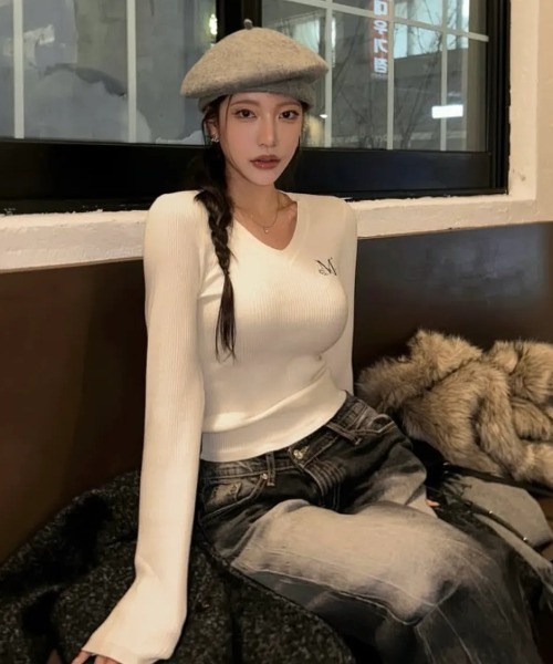 MUCENT（ムセント）の「◇MUCENT◇ブランド直輸入正規品/春も着れる！ジャンニ Vネック クロップド リブ編み ニット GIANNI V-NECK CROP RIB KNIT（ニット/セーター・レディース・グレー/アイボリー/ブラック/チャコール/ベージュ/ネイビー・FREE）」の20枚目の写真