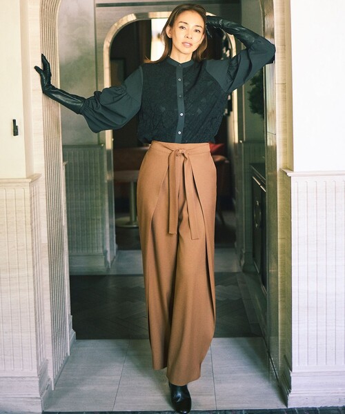 自由区(ジユウク)の「フロントディテールラップワイド パンツ(その他パンツ・レディース・黄土色系/ブラック系/ワイン系/ブラック系2・38/40)」の1枚目の写真