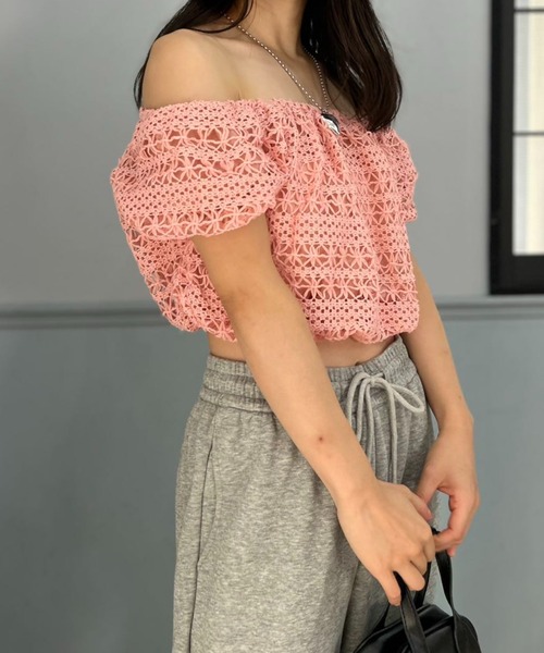 mebole(メボレ)の「Summer Breeze Off-Shoulder(Tシャツ/カットソー・レディース・ピンク/ホワイト・FREE)」の7枚目の写真