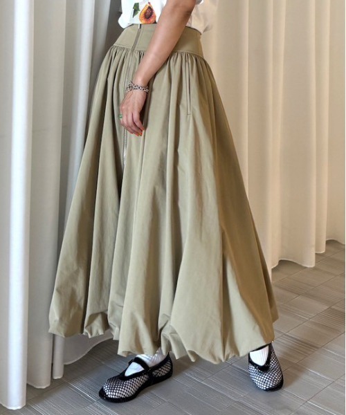 HIGH WAIST BALLOON SLIT SKIRT（スカート）｜Ameri（アメリ）の