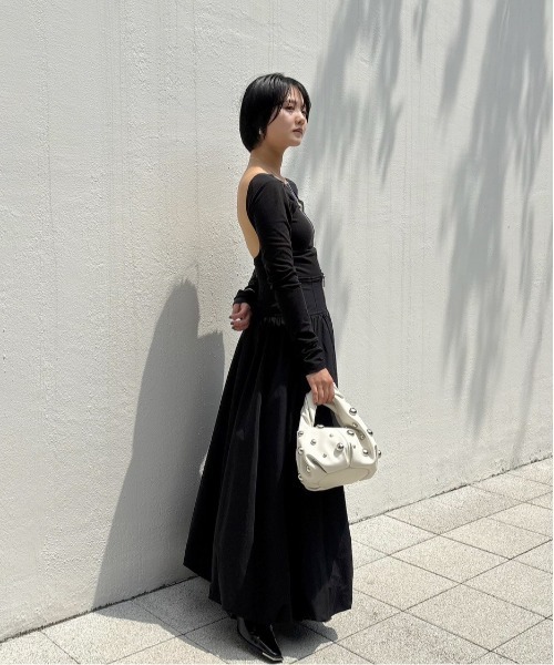 HIGH WAIST BALLOON SLIT SKIRT（スカート）｜Ameri（アメリ）の