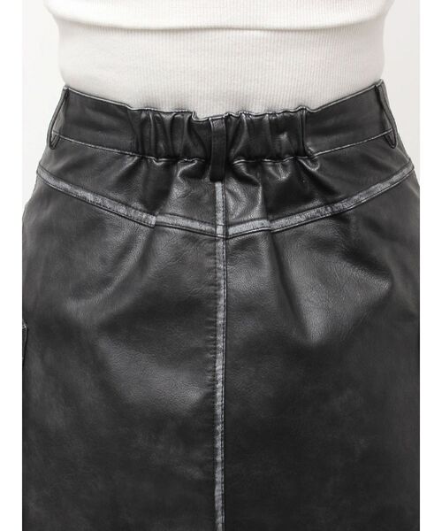 GYDA（ジェイダ）の「URBAN EDGEフェイクレザーユーティリティースカートライクショートパンツ（スカート・レディース・レッド/ブラウン/ブラック・FREE）」の14枚目の写真