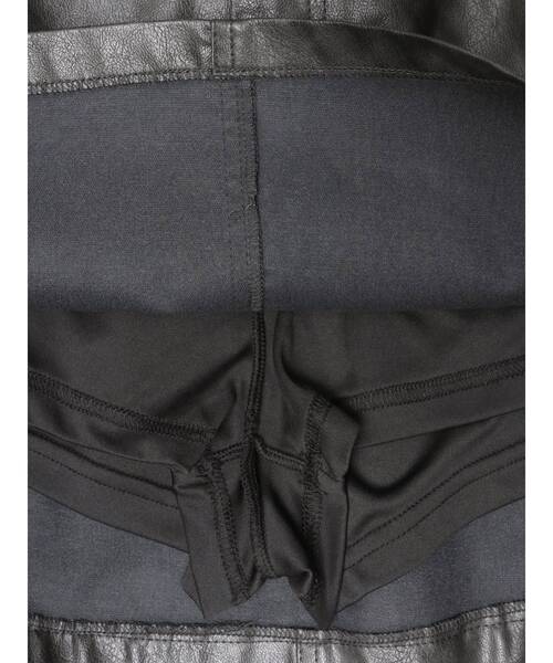 GYDA（ジェイダ）の「URBAN EDGEフェイクレザーユーティリティースカートライクショートパンツ（スカート・レディース・レッド/ブラウン/ブラック・FREE）」の12枚目の写真