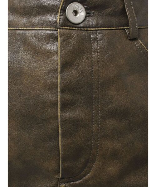 GYDA（ジェイダ）の「URBAN EDGEフェイクレザーユーティリティースカートライクショートパンツ（スカート・レディース・レッド/ブラウン/ブラック・FREE）」の16枚目の写真