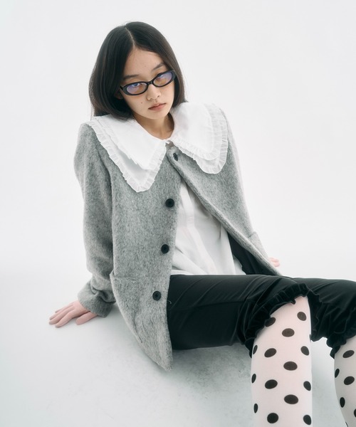 FEKETE（フェケテ）の「frilled big collar blouse / フリルビッグカラーシャツブラウス（シャツ/ブラウス・レディース・アイボリー・SMALL/MEDIUM/LARGE）」の18枚目の写真