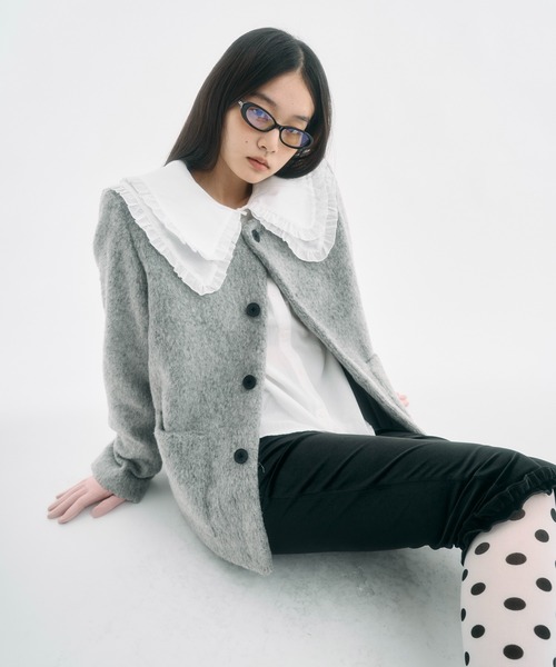 FEKETE（フェケテ）の「frilled big collar blouse / フリルビッグカラーシャツブラウス（シャツ/ブラウス・レディース・アイボリー・SMALL/MEDIUM/LARGE）」の11枚目の写真